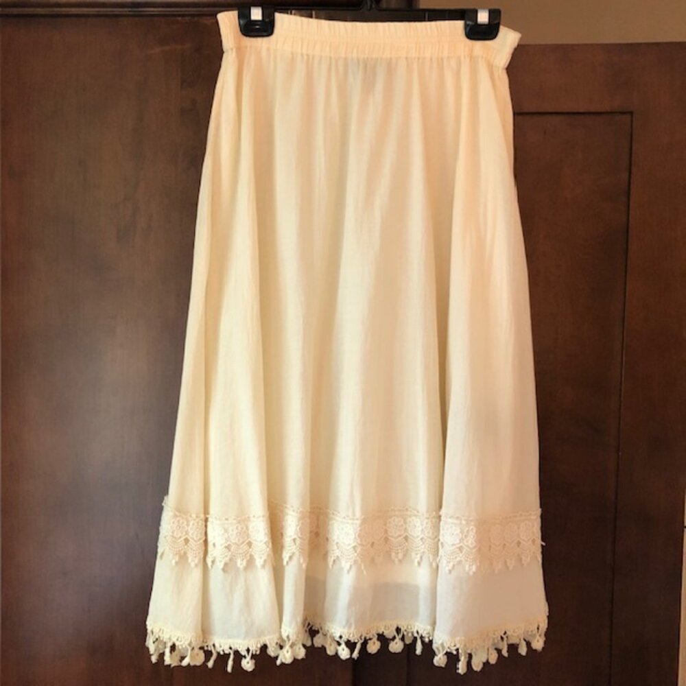 Classic Cream Bohemian Lace-Trim Skirt
